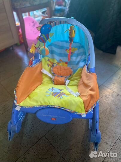 Шезлонг детский Fisher price