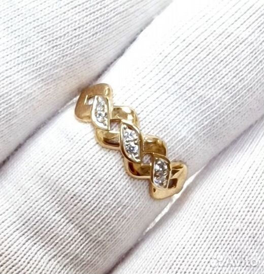 Золотое кольцо с камнем 15,5р