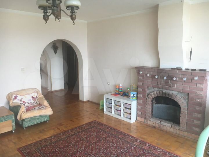 Дом 372 м² на участке 12 сот.