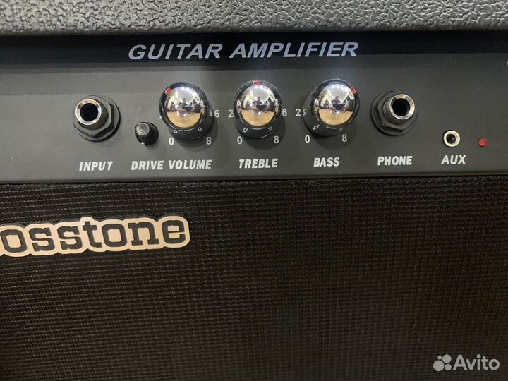 Комбик для гитары 15 ватт + Шнур + Медиаторы