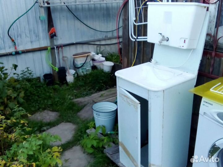 Умывальник дачный с тумбой