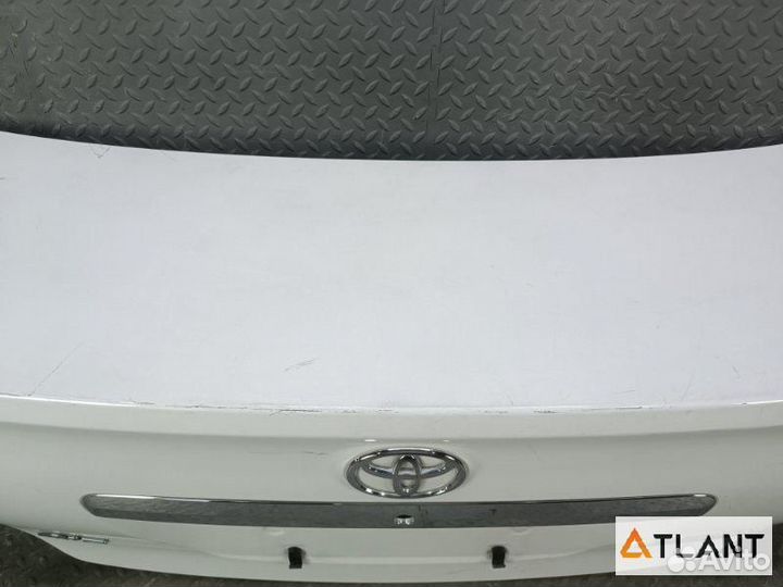 Крышка багажника toyota allion