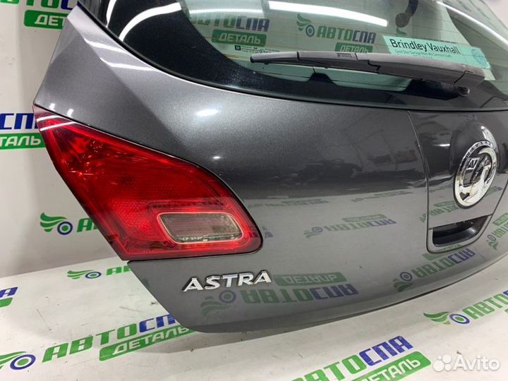 Крышка багажника в сборе задняя Opel Astra J