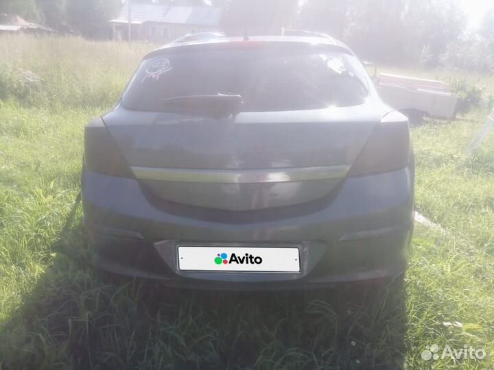 Opel Astra GTC 1.6 МТ, 2008, битый, 215 000 км