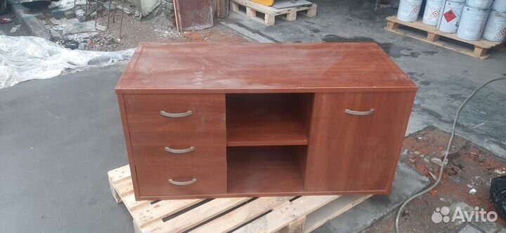 Шкафы,Столы и тумбочки офисные дэфо