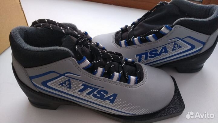 Детские лыжные ботинки новые