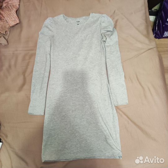 Прилегающее платье