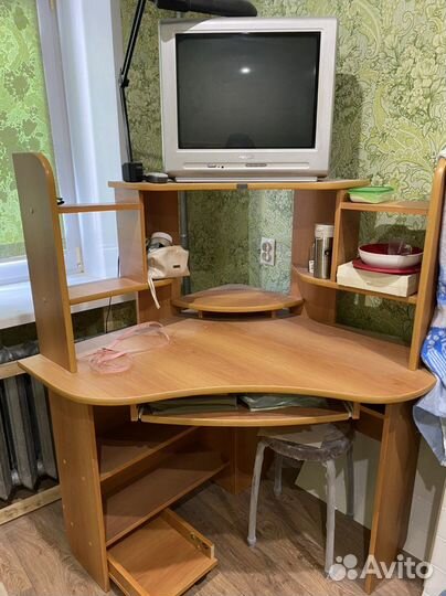 Компьютерный стол/Письменный стол