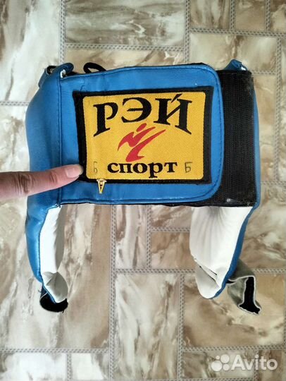 Защитный шлем