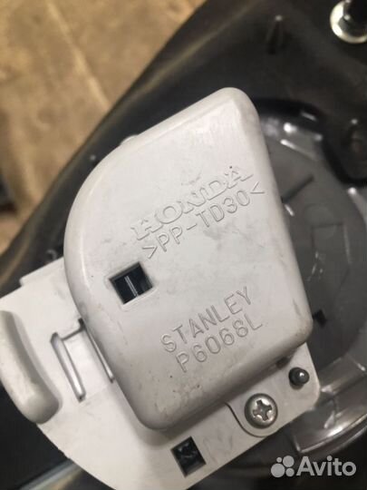 Фонарь в крышку багажника Honda Civic 4D