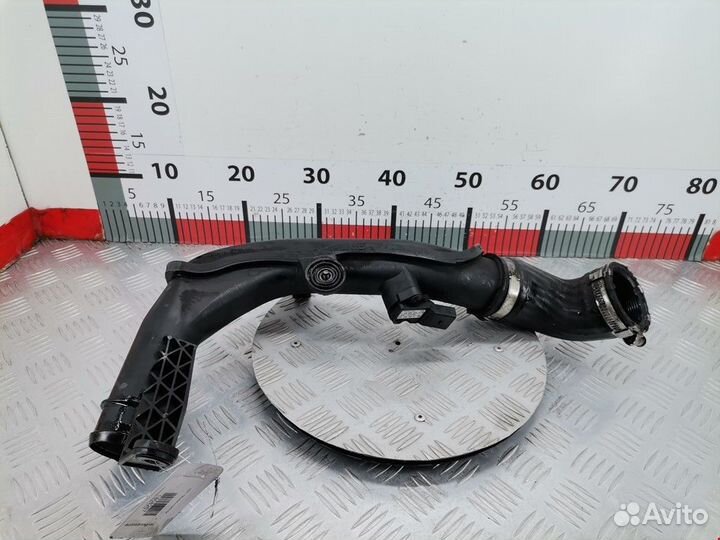 Патрубок интеркулера Volkswagen Passat CC 2009