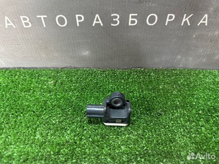 Датчик удара Air Bag передний Ford Focus 3 седан