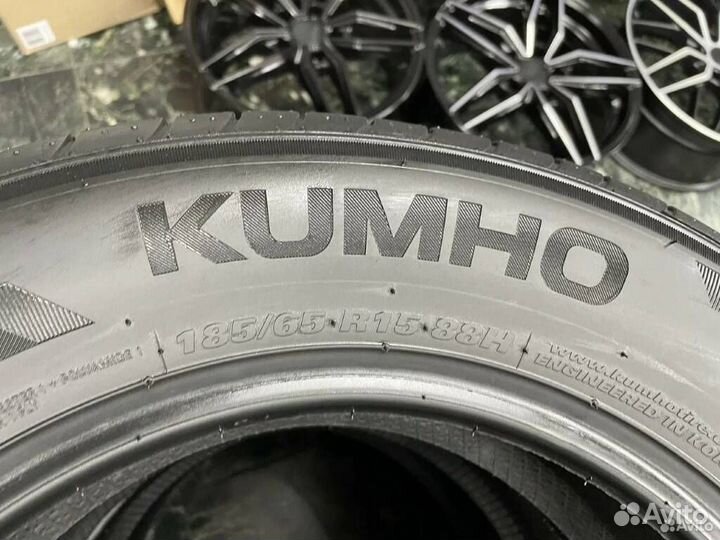 Kumho Ecsta HS52 185/65 R15