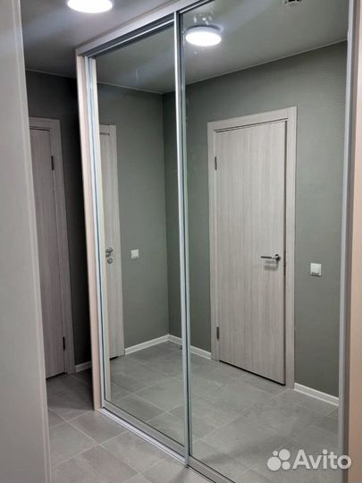 Стеклянная перегородка