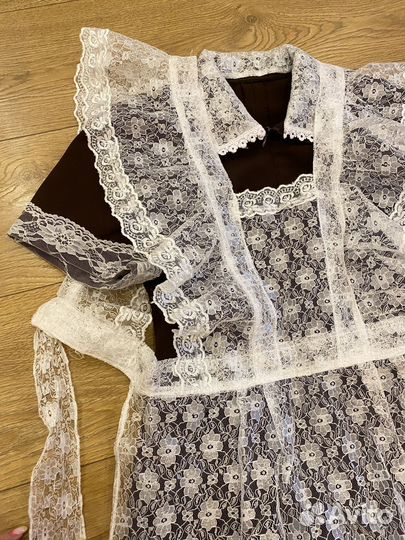 Школьный фартук с платьем