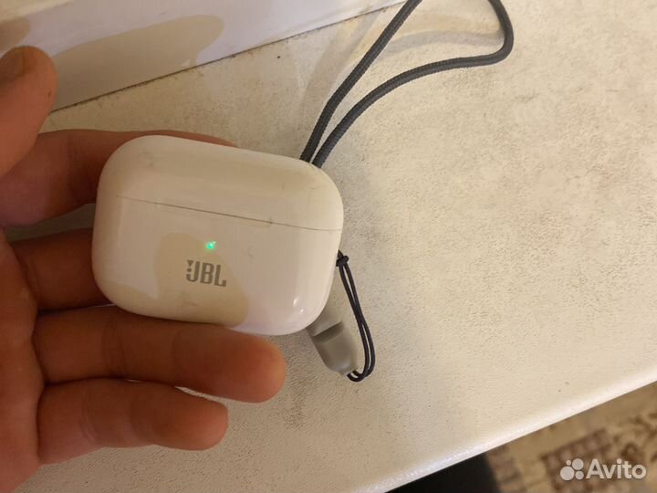 Беспроводные наушники jbl