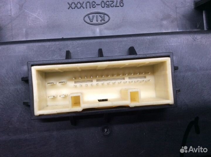 Блок управления климатической установкой Kia