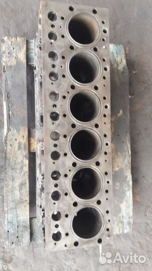 Блок двигателя Рено Премиум dci 420