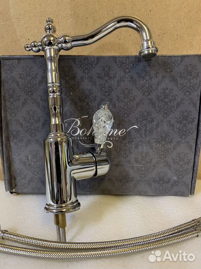 Смеситель для раковины Boheme