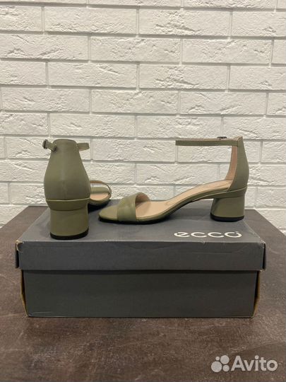 Босоножки ecco elevate 45 block sandal