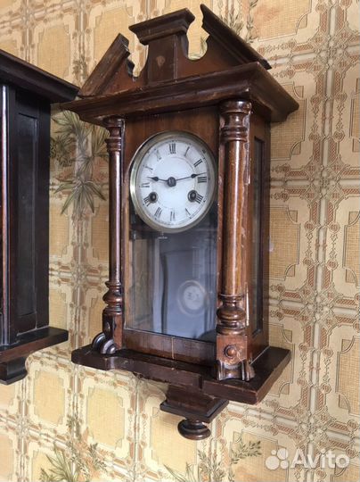 Настенные часы с боем. В. Габю