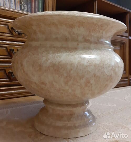 Керамический вазон