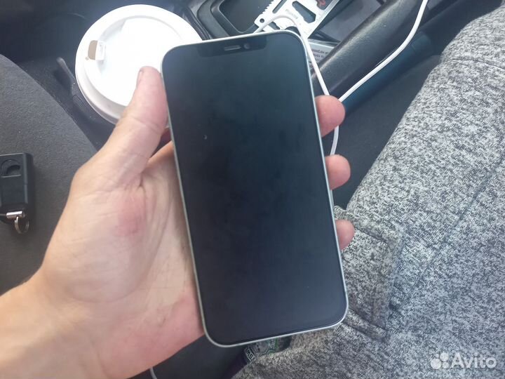 iPhone 12, 64 ГБ