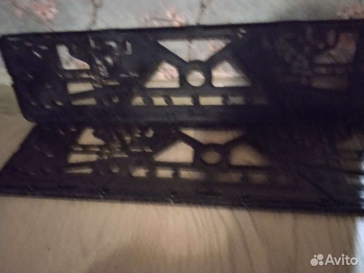 Рамки для автомобильных номеров