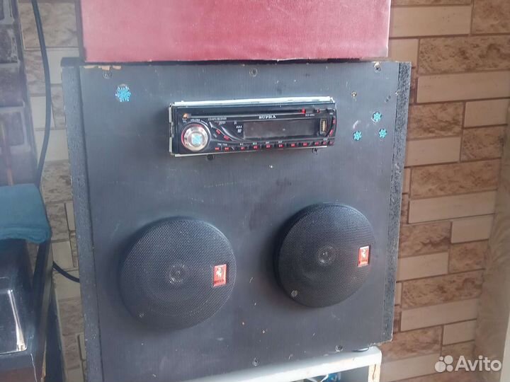 Авто магнитола с динамиками