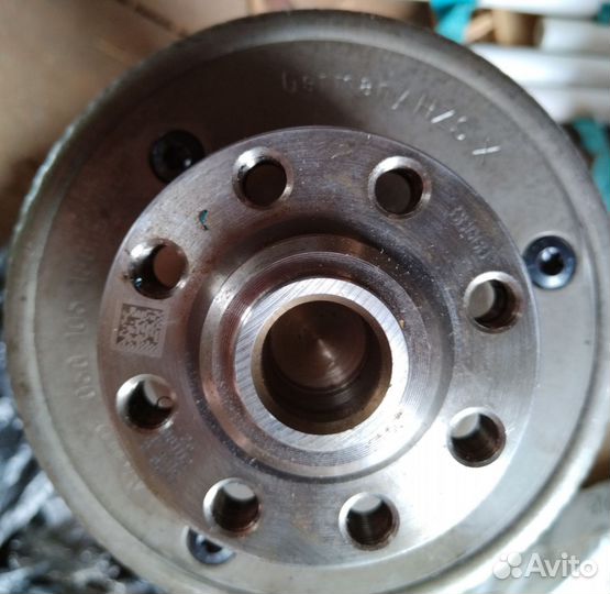 Коленвал от Volkswagen Tiguan 2.0 TSI