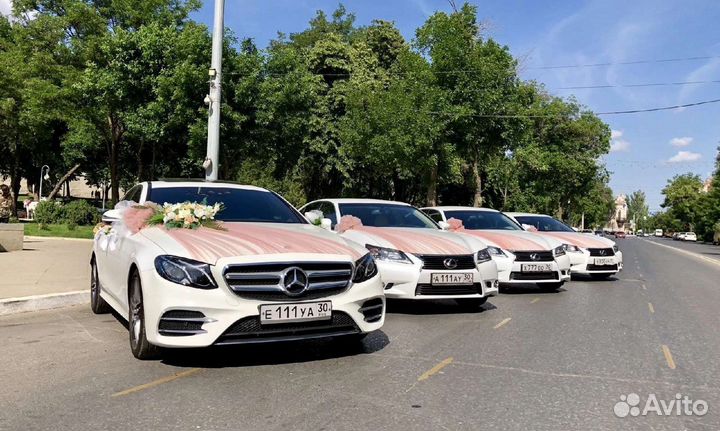 Свадебные украшения на авто