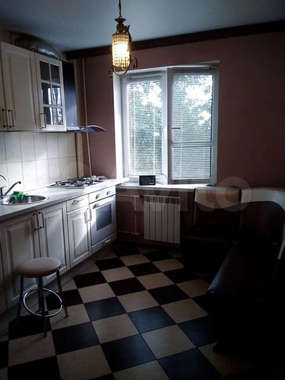 2-к. квартира, 49 м², 4/12 эт.