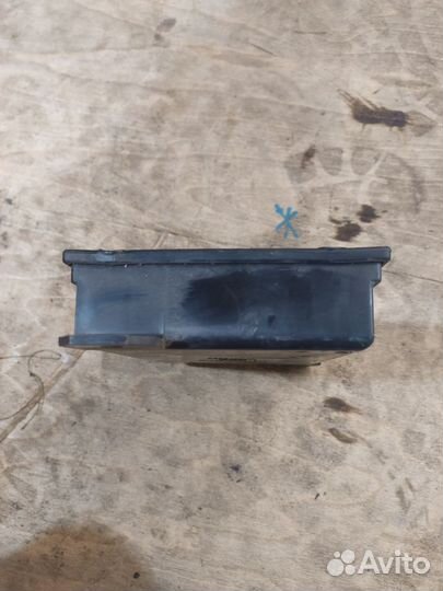 Блок управления подвеской Lincoln Navigator UN173