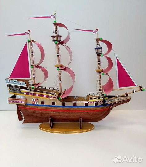 Корабль с алыми парусами.Коллекционная модель,р/р