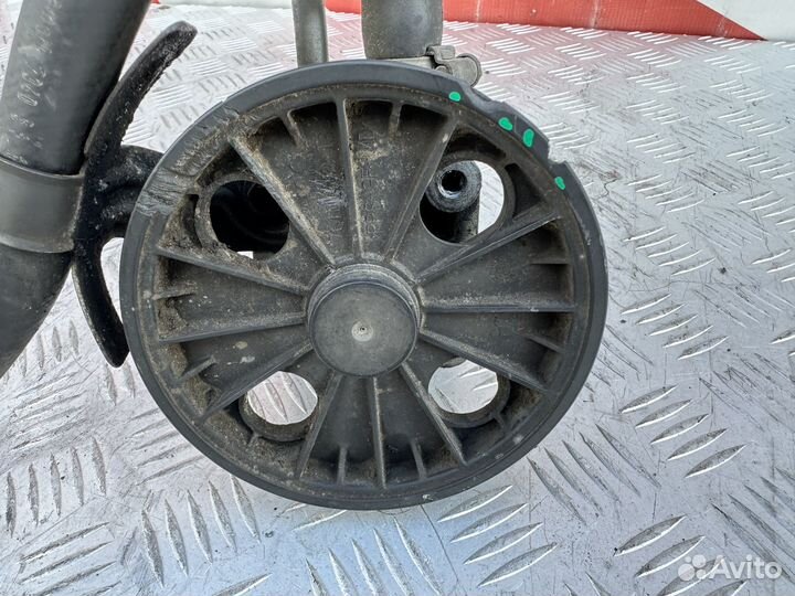 Гур насос Volvo XC90 2.5