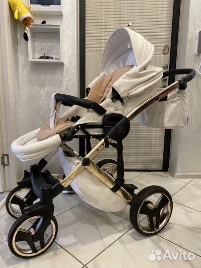 Коляска 2 в 1 Junama Diamond Exclusive Prams