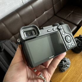 Sony a6600 +3 объектива+ вспышка+синхронизатор