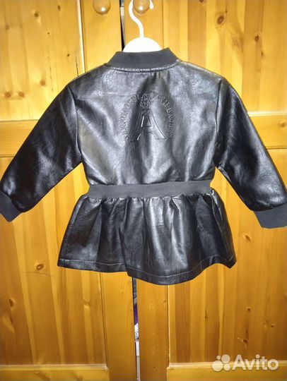 Куртка на девочку