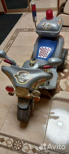 Детский электромобиль