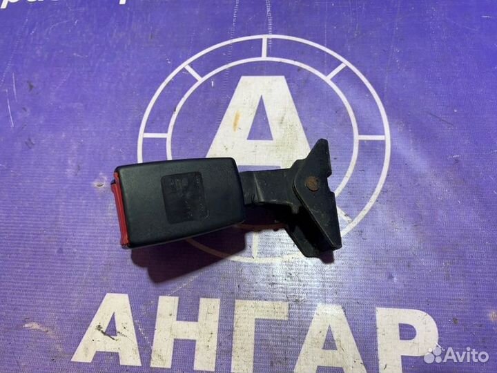 Ответная часть ремня задняя левая Volkswagen