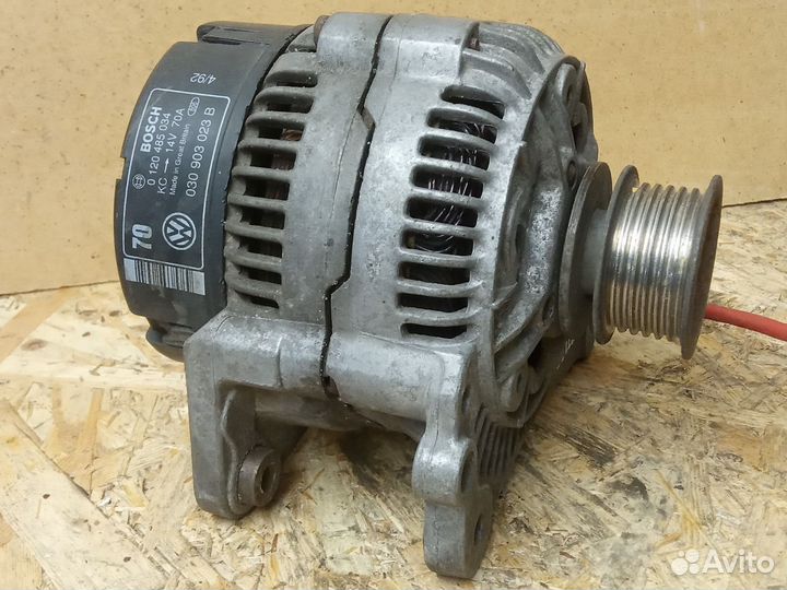 Генератор VW Golf 3 Passat B3 B4