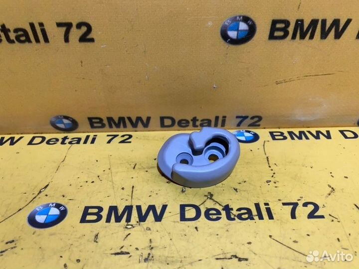 Направляющая шторки правая Mercedes Viano W639