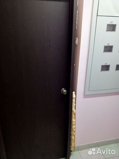 Двери межкомнатные с коробкой 80 б у