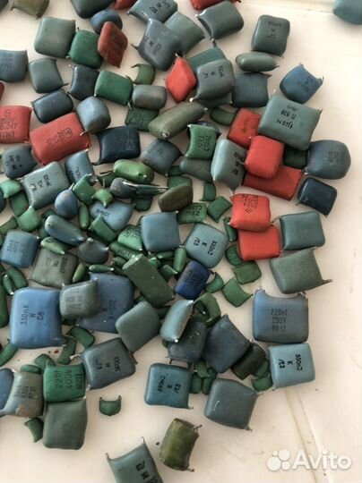 Конденсаторы км