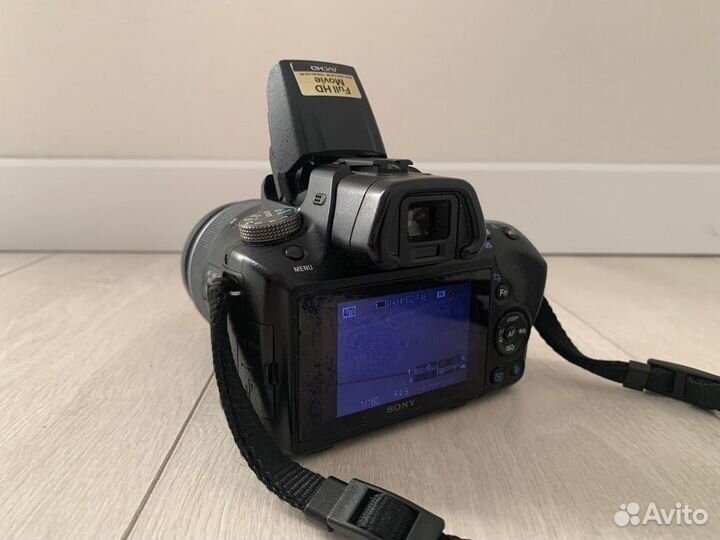 Цифровой зеркальный фотоаппарат Sony SLT-A35