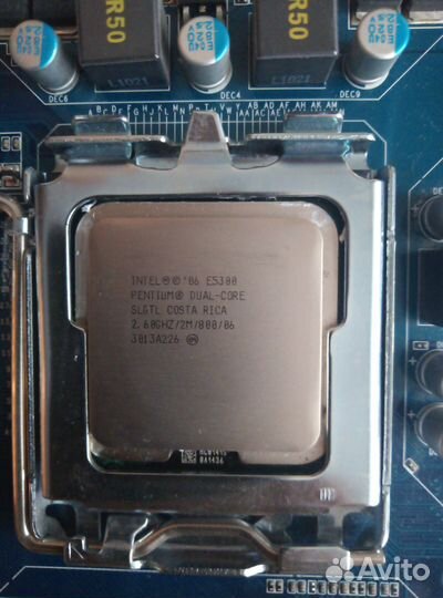 Материнская плата 775