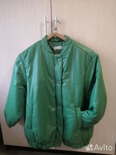 Бомбер женский