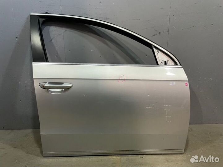 Дверь передняя правая Volkswagen Passat B7