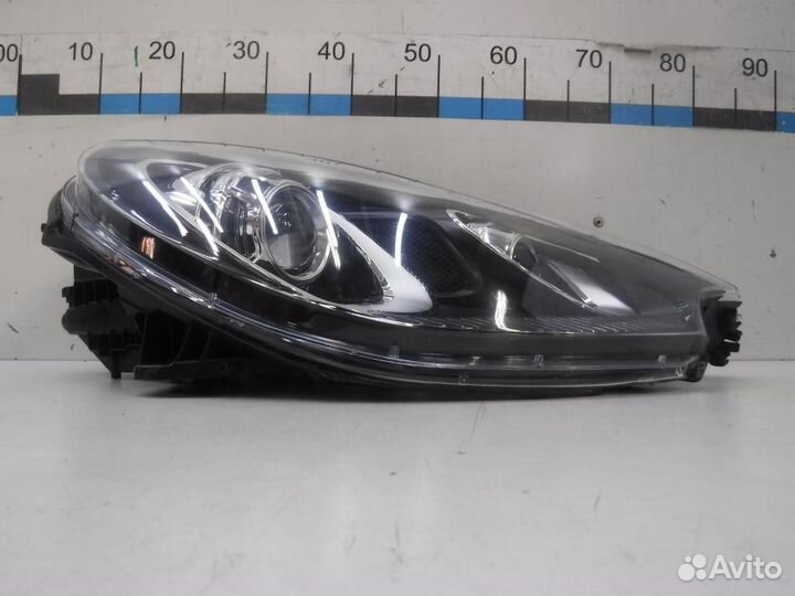 Фара правая Porsche Macan