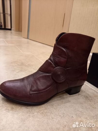 Ботинки натуральная кожа 37 размер